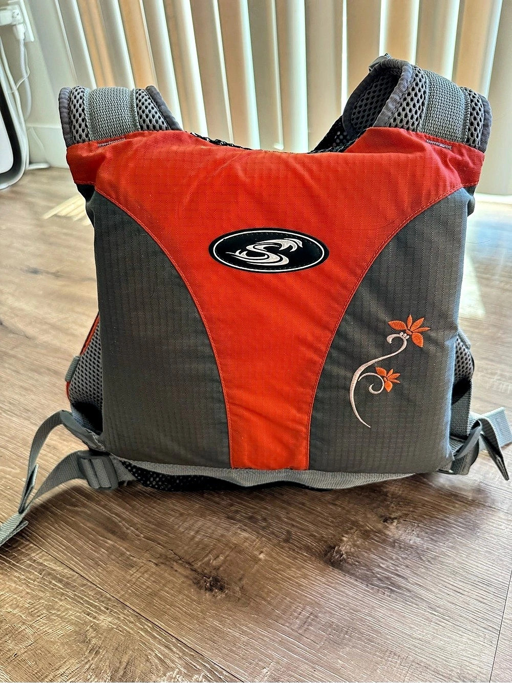 Stohlquist Flo PFD - Picture 2 of 3